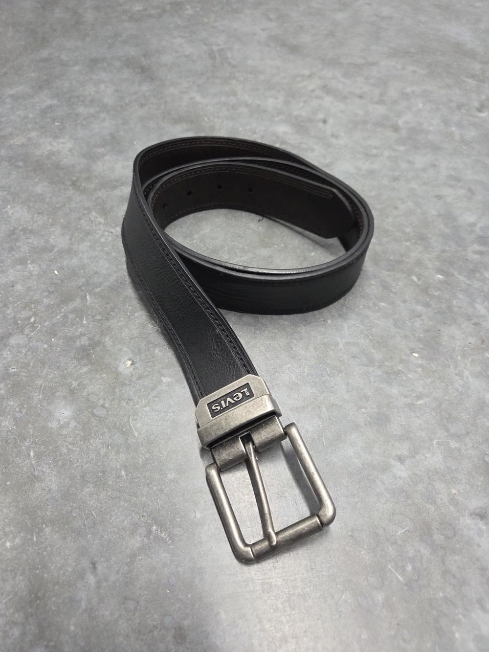 Levi's Men's Black Leather Belt Metal Buckle Size XL 42-44